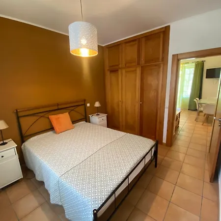 Quinta Da Mesquita Bed and Breakfast